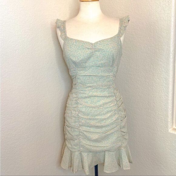 Storia Green Daisy Floral printed Ruched Dress size medium - Picture 2 of 6